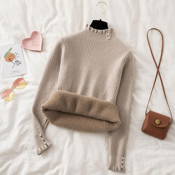 Suéter Cashmere Peluciado com Botões Perolados