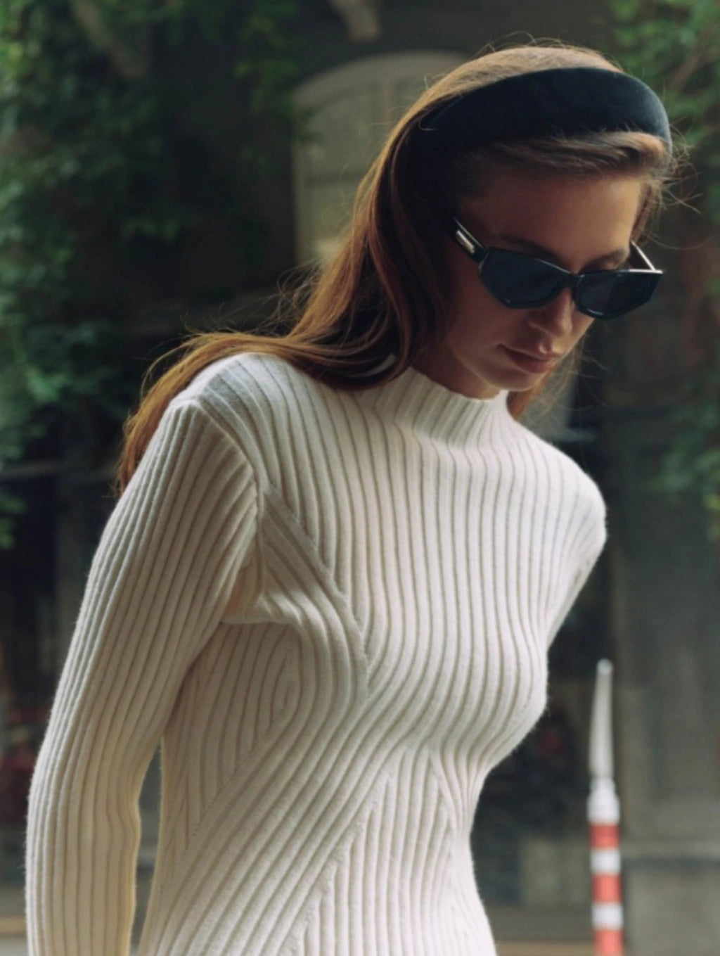 Vestido Curto de Manga Longa em Lã