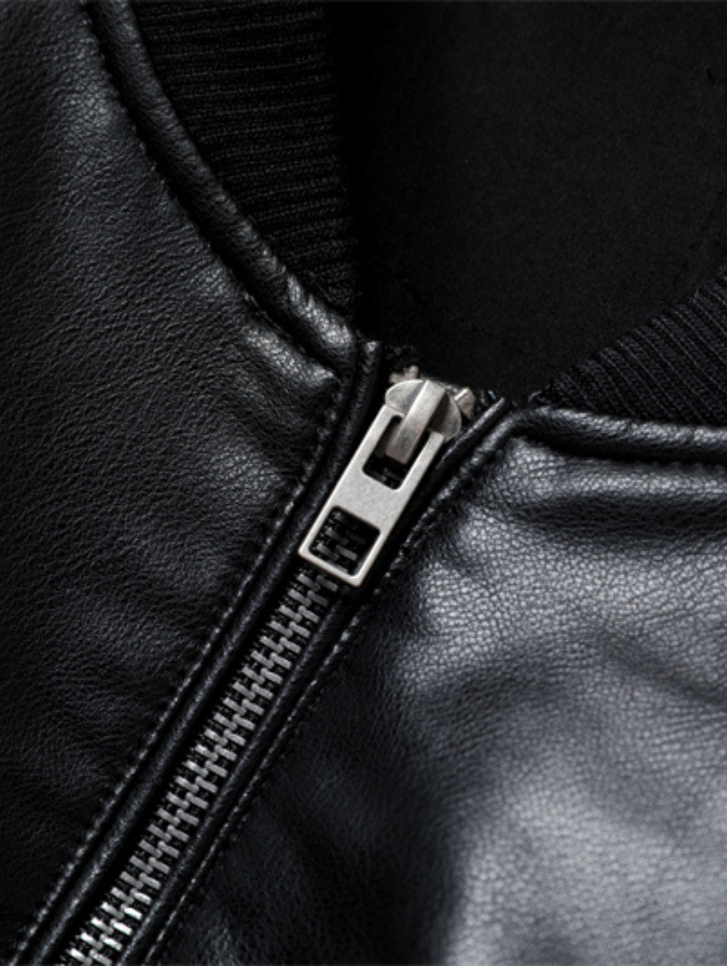 Jaqueta Bomber de Couro Sintético