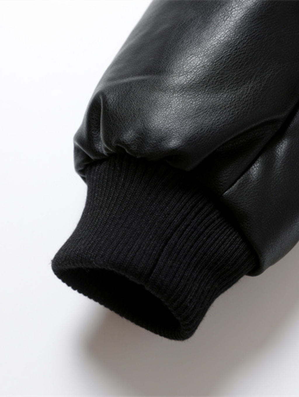 Jaqueta Bomber de Couro Sintético