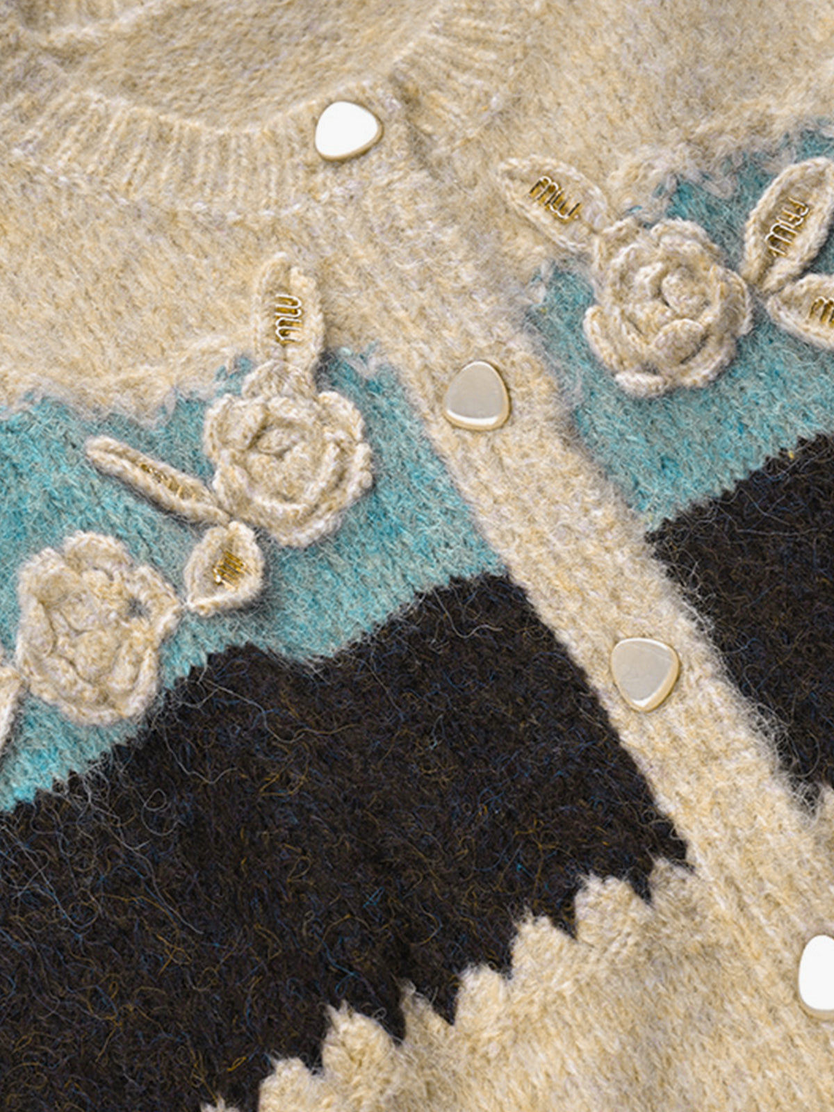 Cardigan de Crochê com Flores