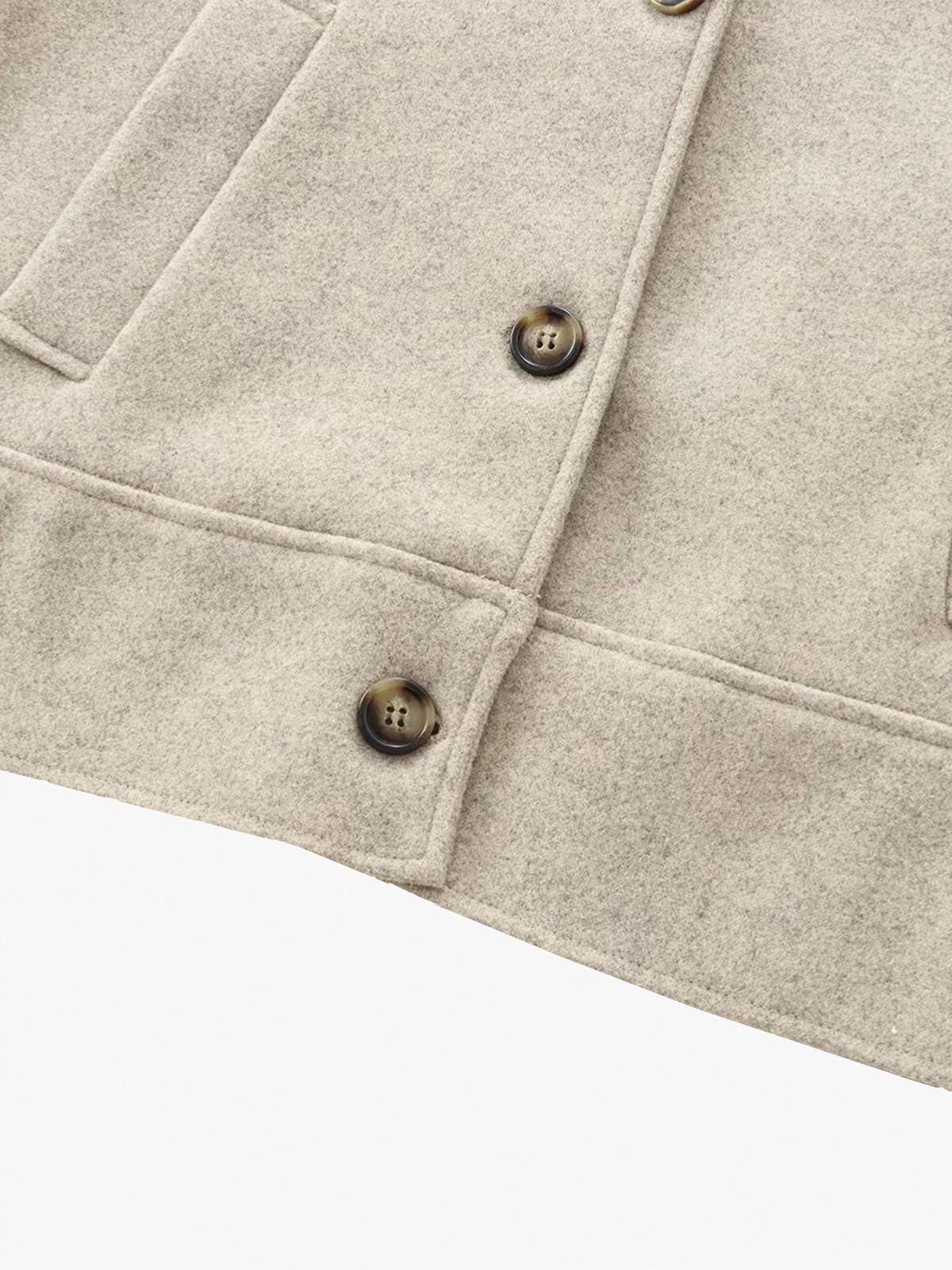 Jaqueta Cropped com Abotamento Frontal