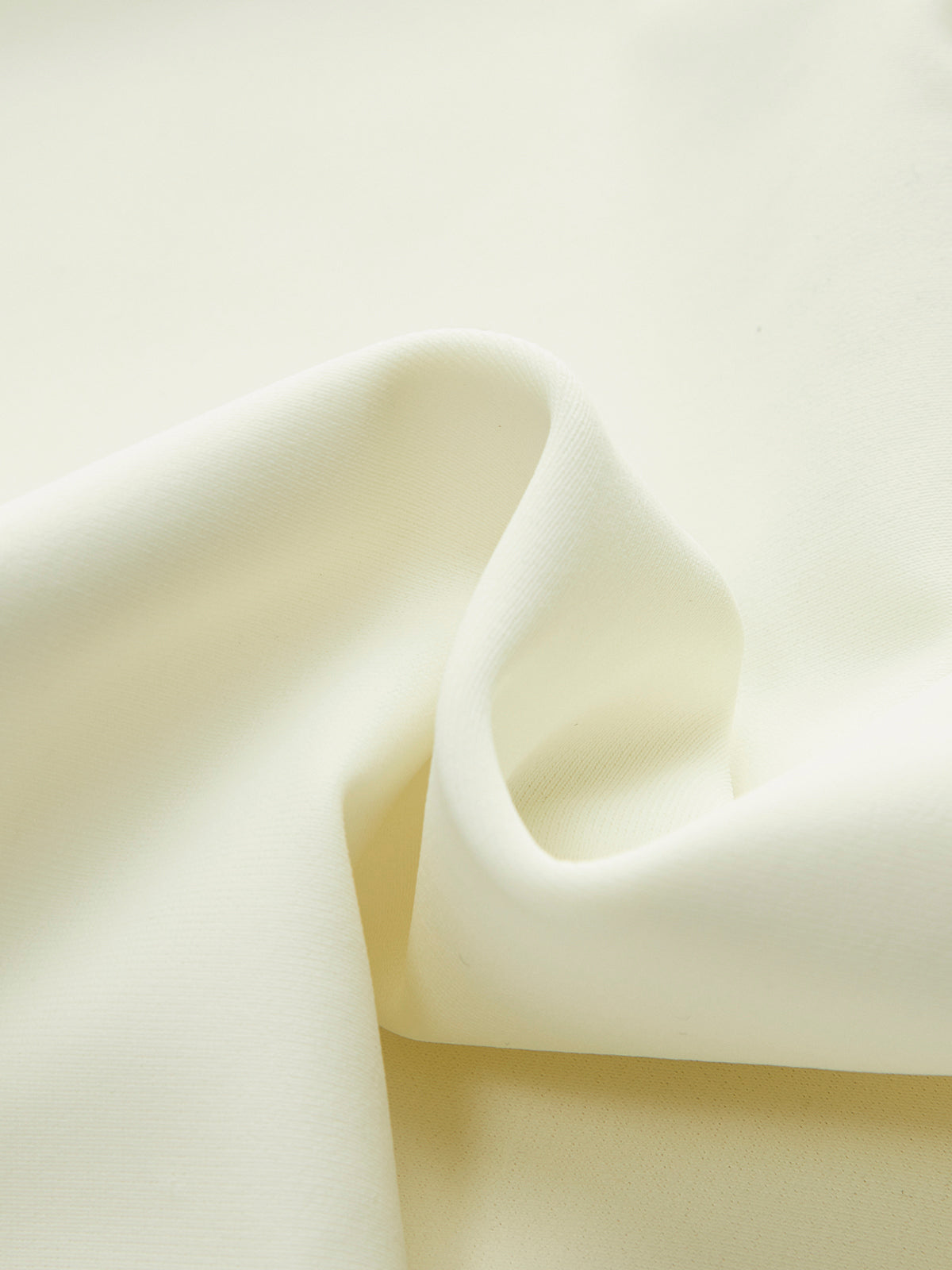 Maiô com Alças Finas e Flor de Metal