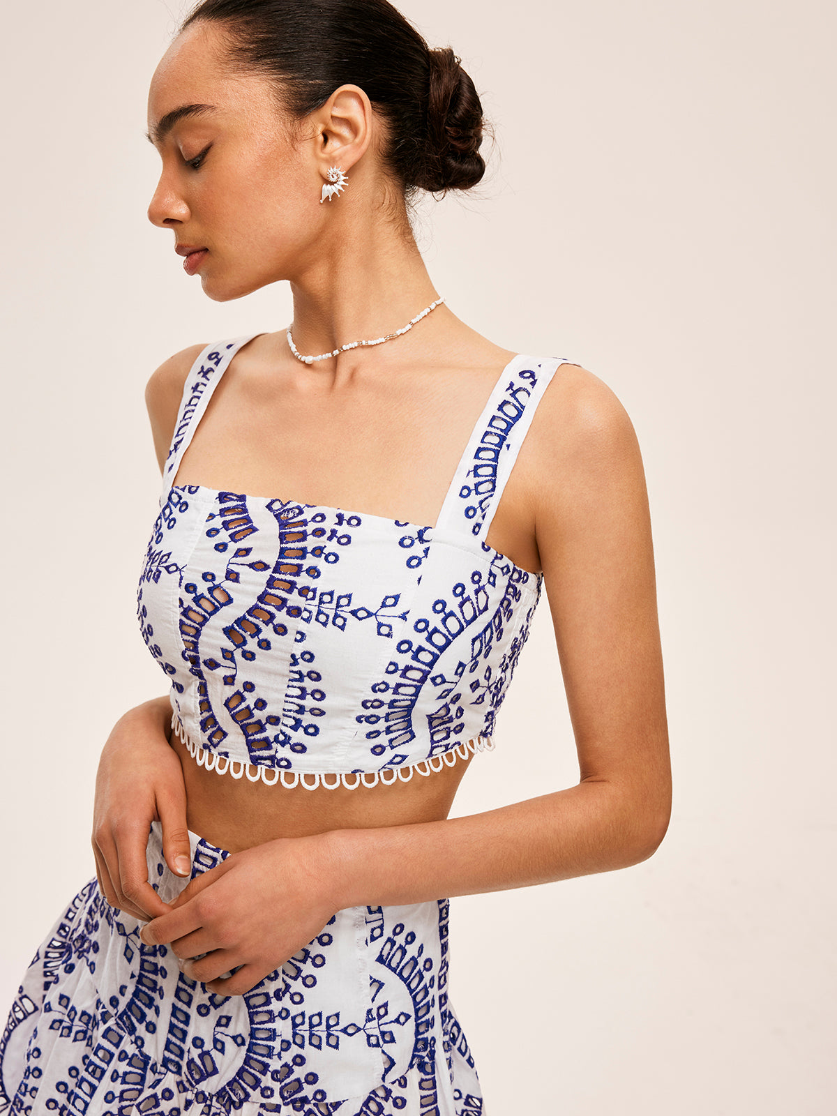 Conjunto de Top e Saia com Detalhes em Renda Bordada - Amalfi