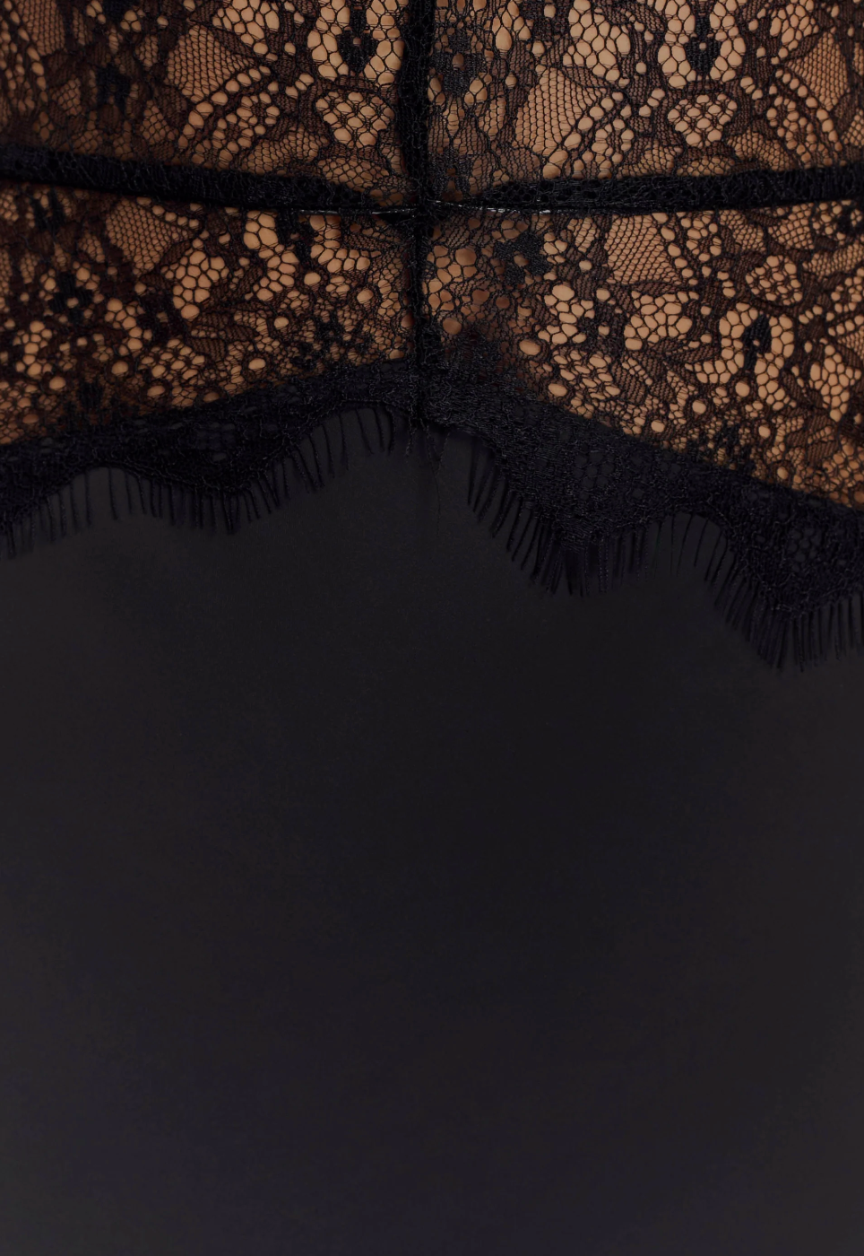 Vestido Longo Acetinado com Renda - Oasis