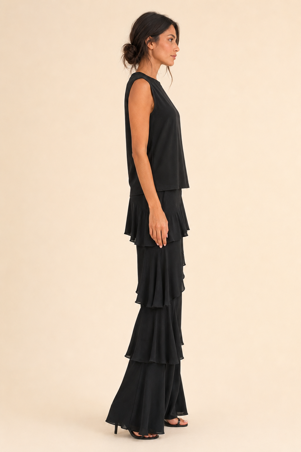 Conjunto Feminino Cropped e Calça Pantalona com Babados em Camadas – Noir