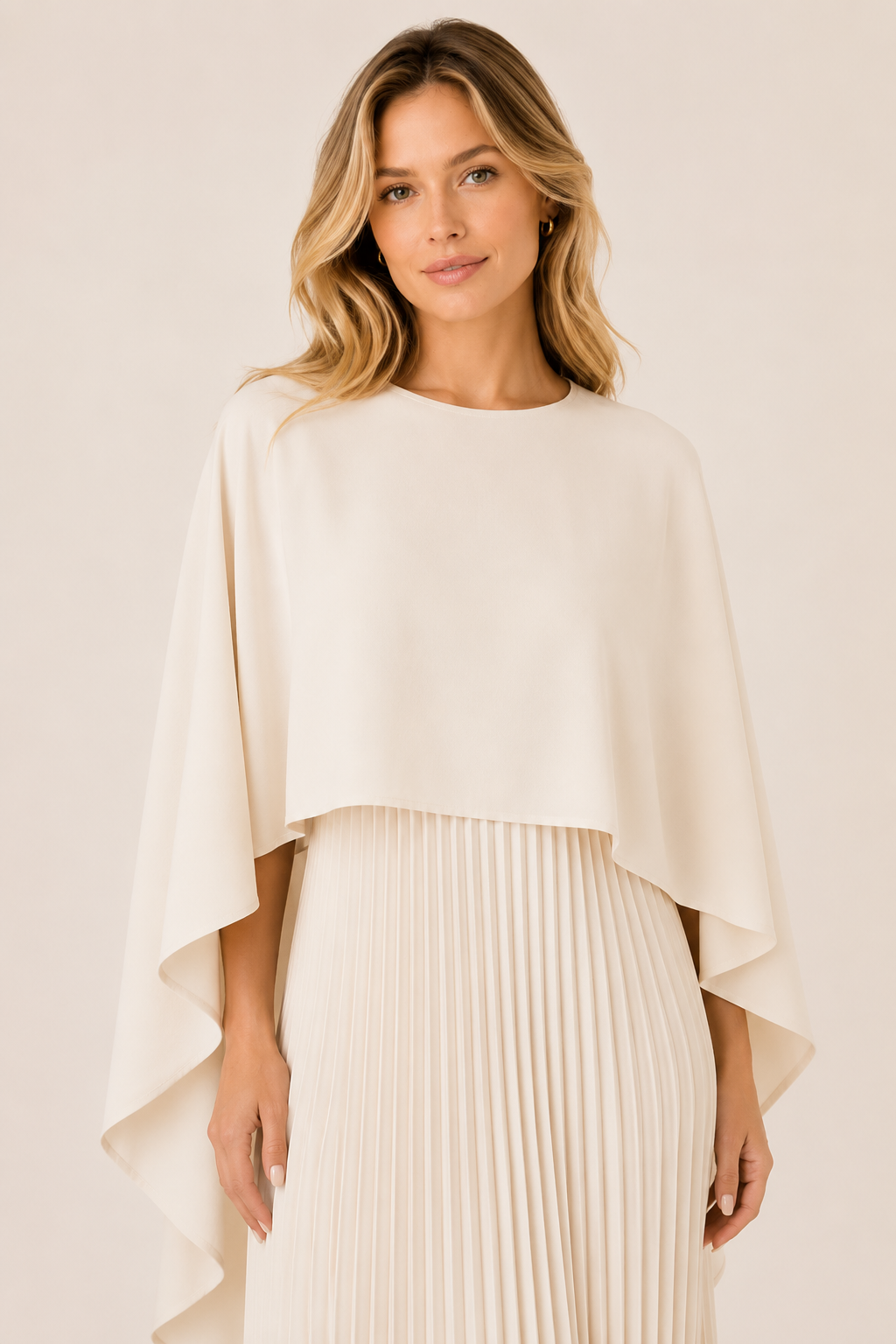 Vestido Feminino Longo de Festa Plissado com Capa – Ravenna