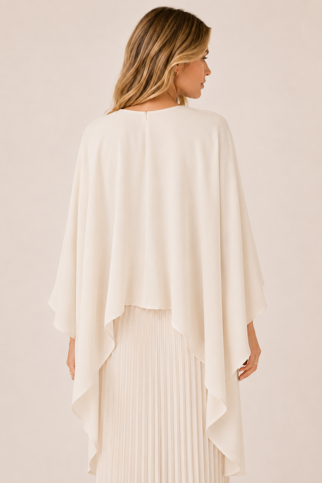 Vestido Feminino Longo de Festa Plissado com Capa – Ravenna