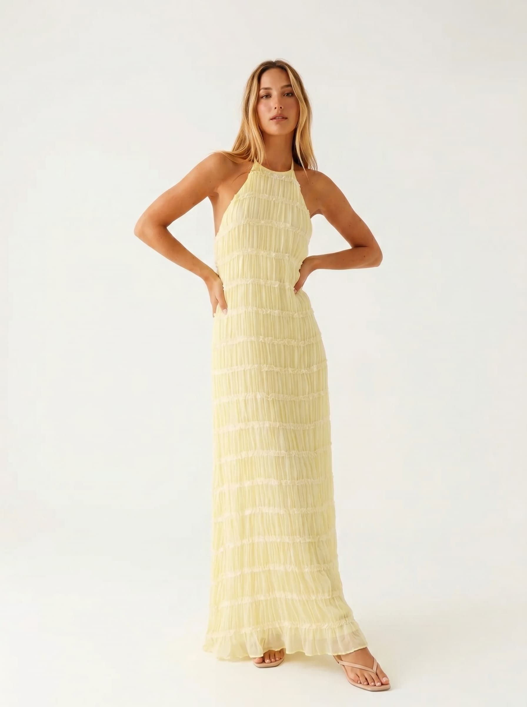 Vestido Longo Gola Alta com Textura em Relevo e Costas Abertas - Anacapri