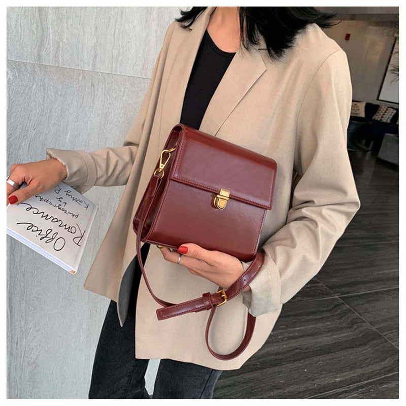 Bolsa Pequena Transversal Carteiro Box - Poppy