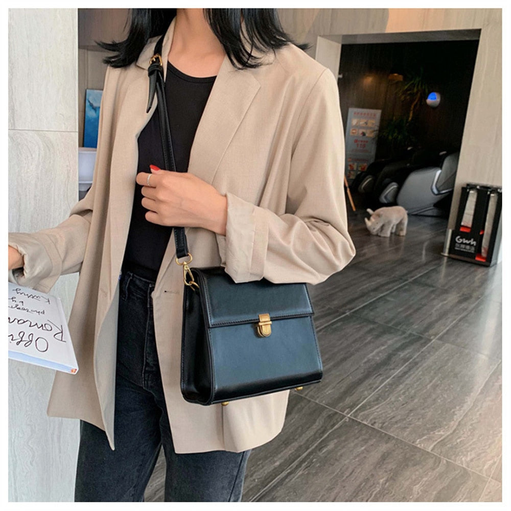 Bolsa Pequena Transversal Carteiro Box - Poppy