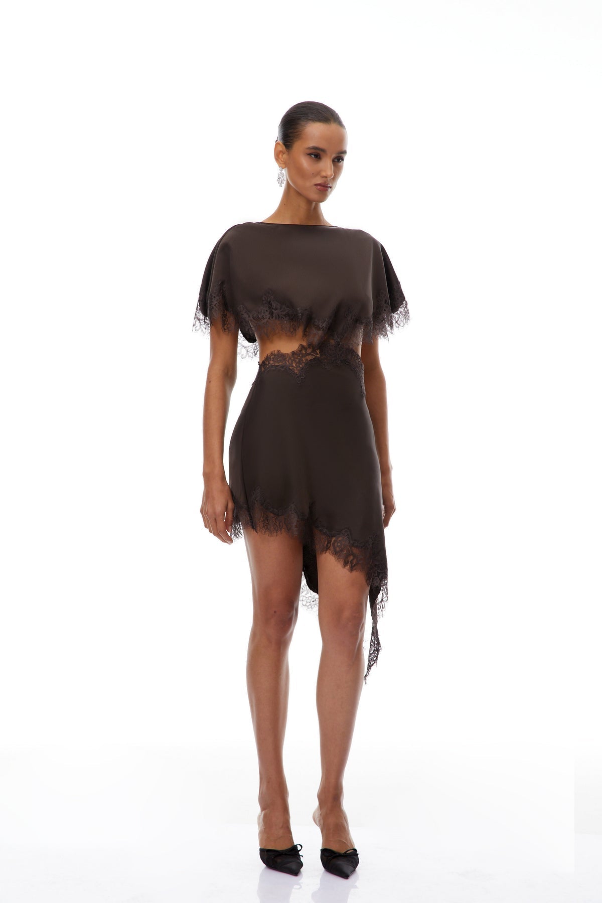 Vestido Curto Acetinado com Renda - Lace