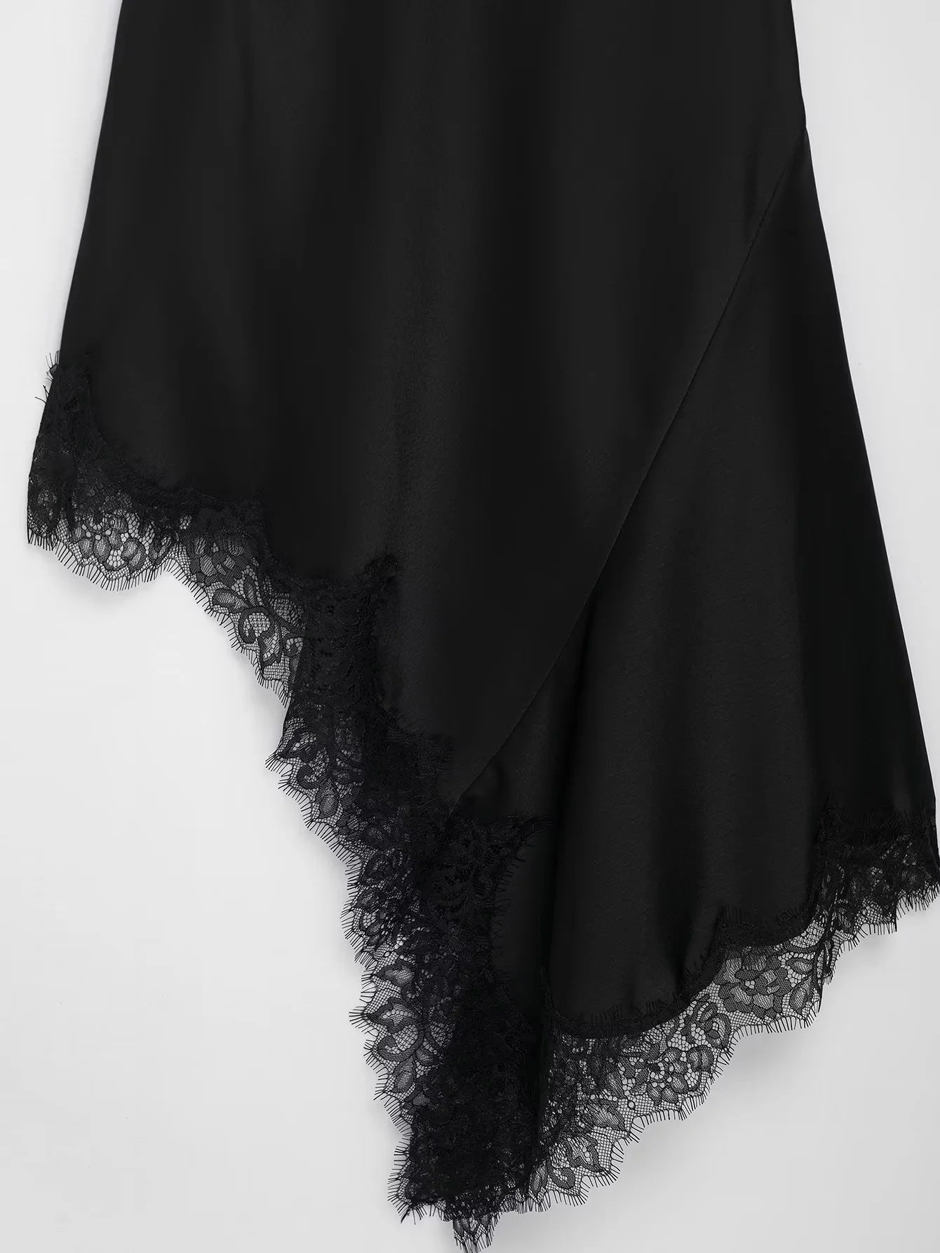 Vestido Curto Acetinado com Renda - Liora