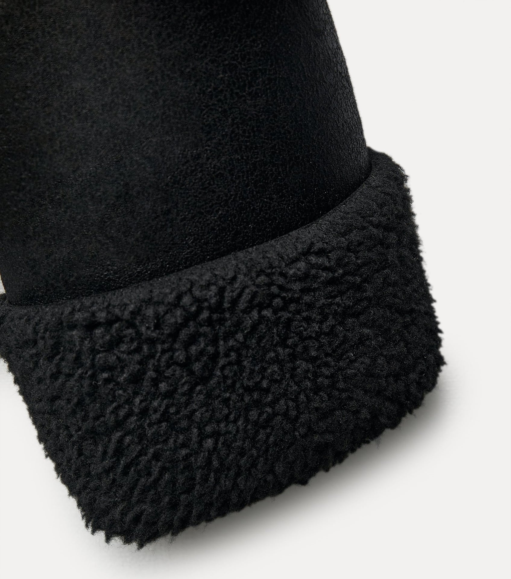 Jaqueta de Couro Forrada em Lã