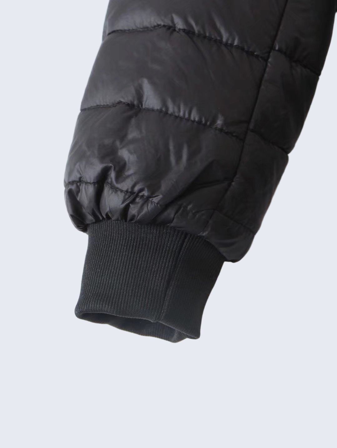 Casaco Impermeável Forrado de Lã com Zíper