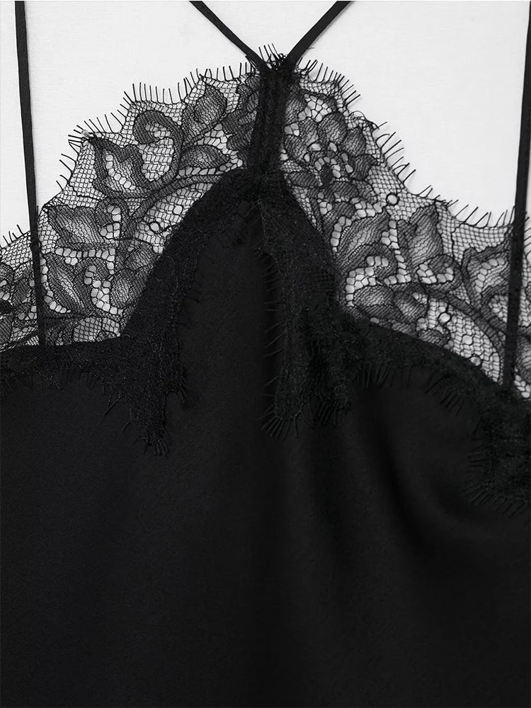 Vestido Curto Acetinado com Renda - Liora