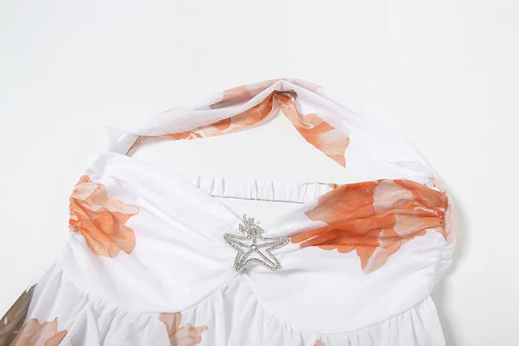 Vestido Curto com Estampa Floral - Bella