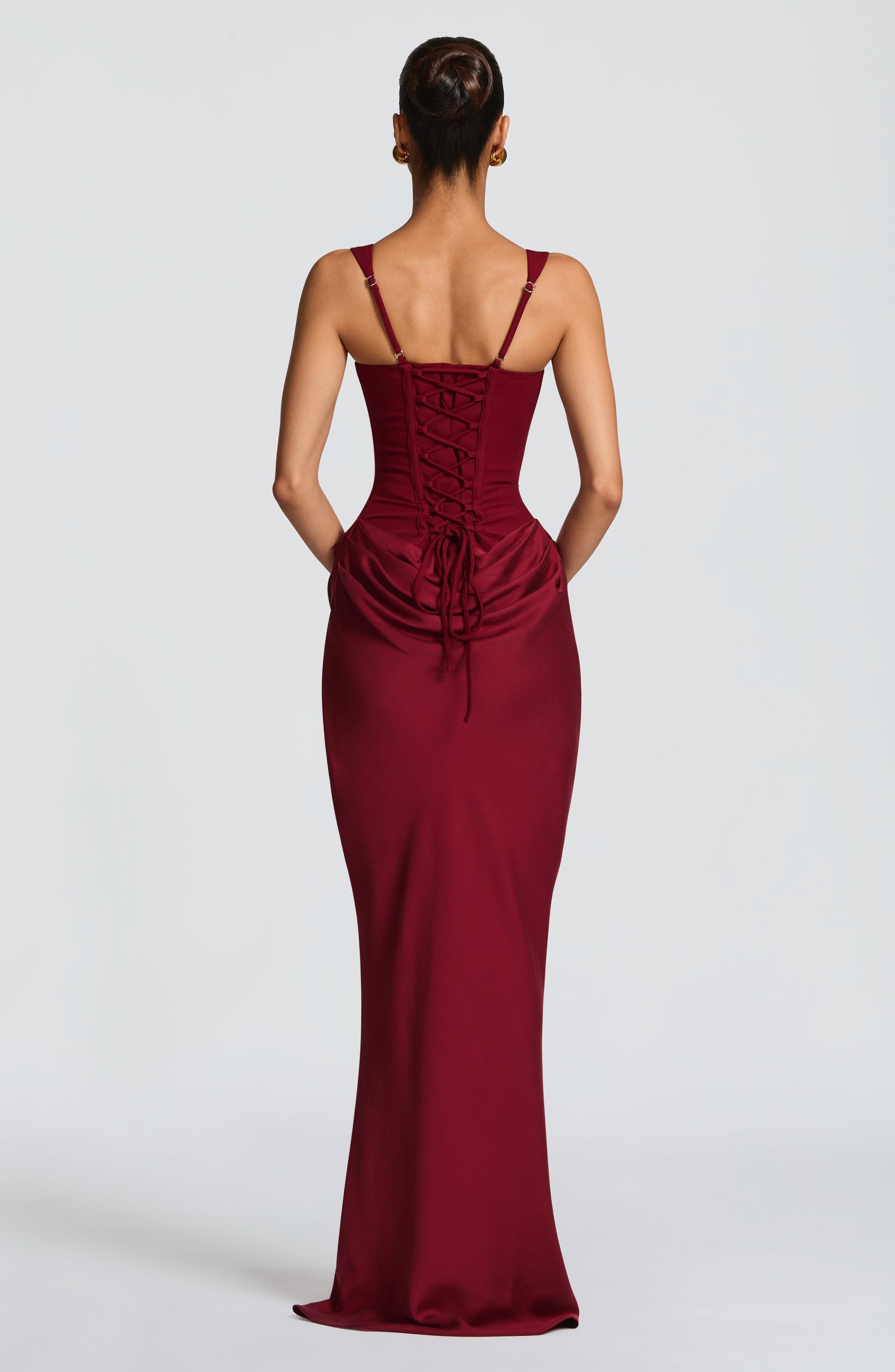 Vestido Feminino Longo com Corselet Estruturado e Decote Quadrado – Mia