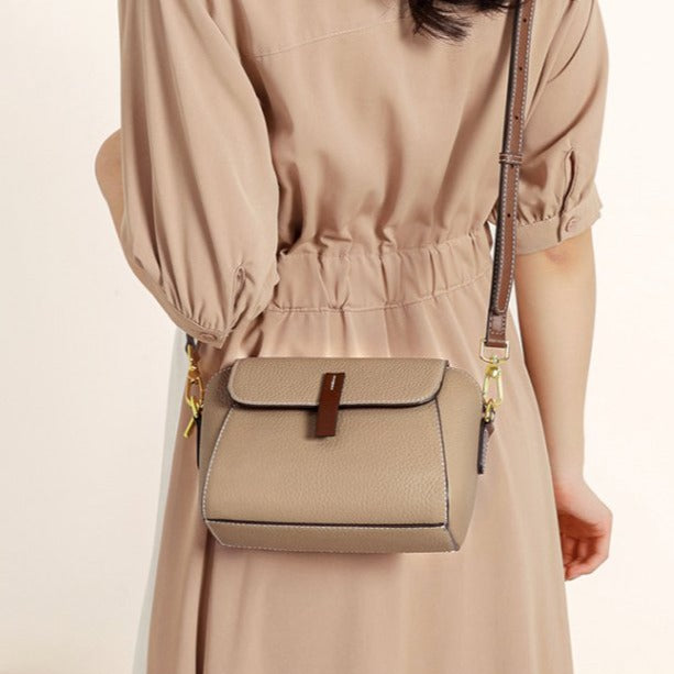 Bolsa Feminina Compacta Retrô - Perfeita pro dia a dia