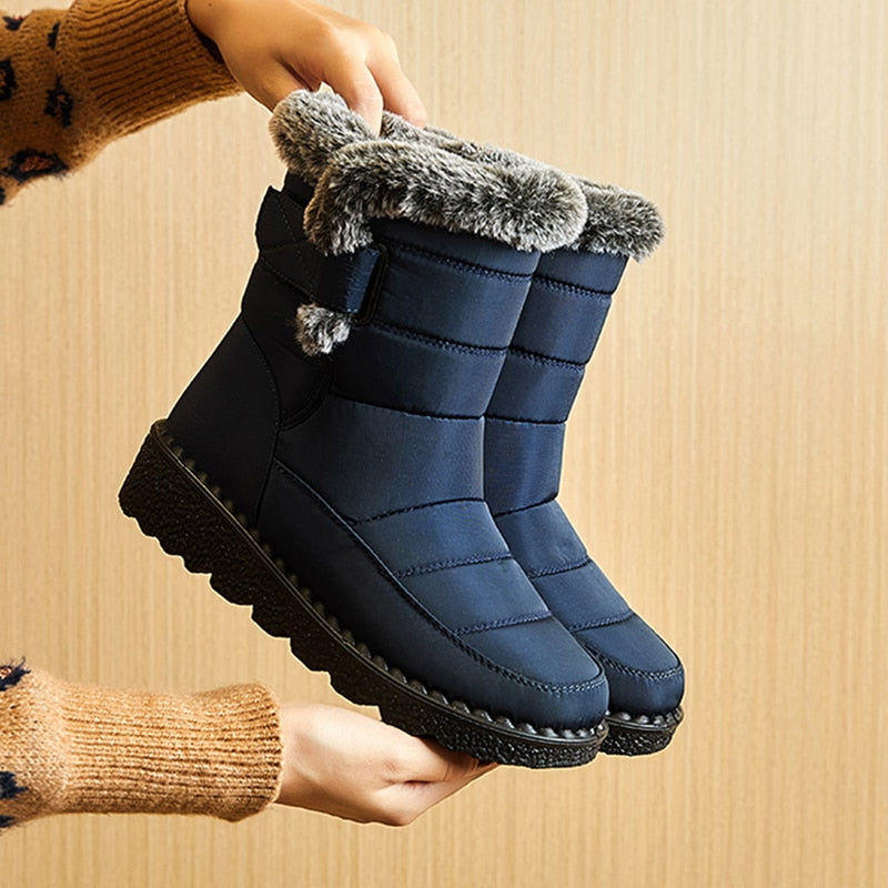 Inverno  Botas de Inverno  botas  bota preta  bota leve  bota feminina preta  bota em promoção  bota de inverno  bota de frio  bota coturno  bota cano medio