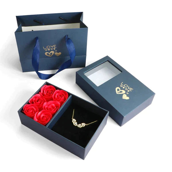 Colar Trevo De Coração Com 6 Rosas (Presente Dia dos Namorados)