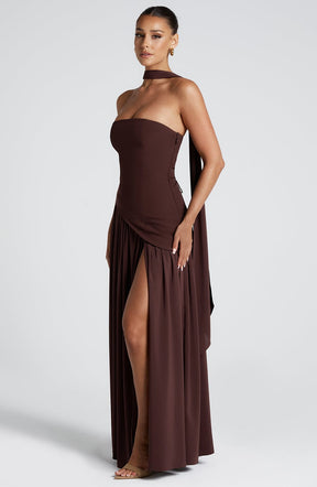 Vestido Feminino Longo Tomara que Caia com Gola Choker e Fenda – Chianti