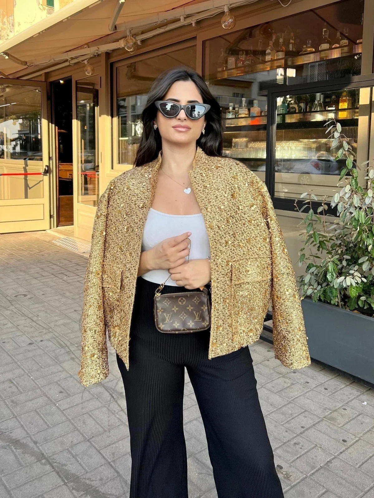 Jaqueta Cropped com Lantejoulas