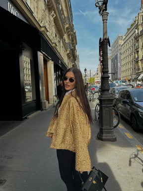 Jaqueta Cropped com Lantejoulas