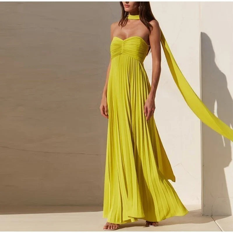 Vestido Feminino Longo Plissado com Echarpe Tomara que Caia – Amabile