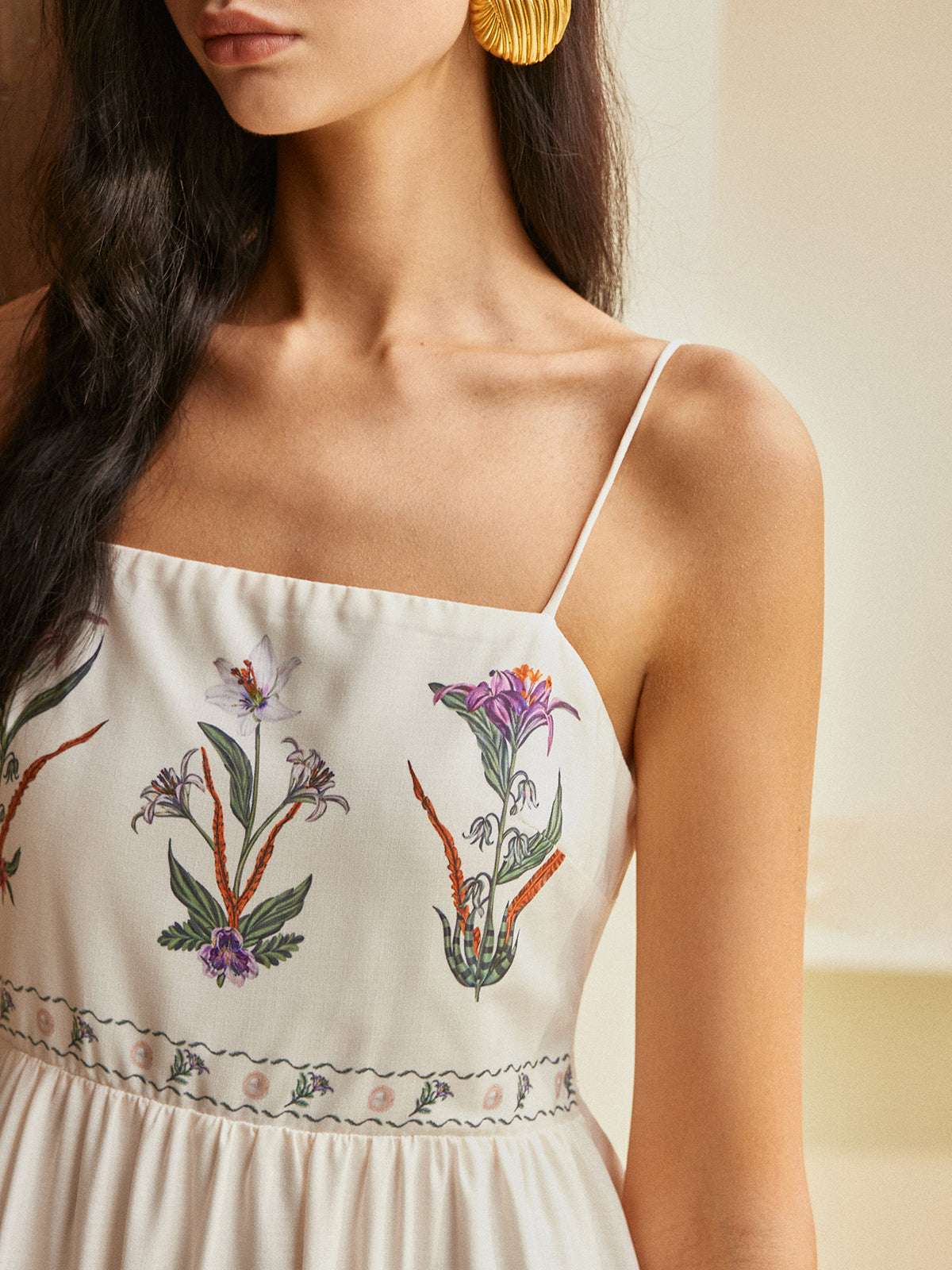 Vestido Floral Plissado Sem Costas