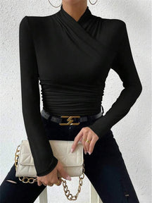 Blusa Plissada com Gola Cruzada