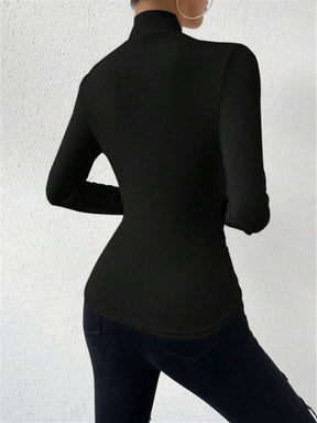Blusa Plissada com Gola Cruzada