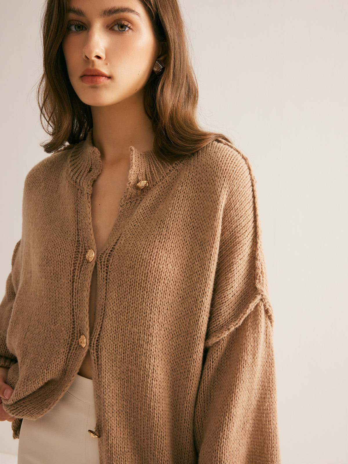 Cardigan Macio e Solto com Botões