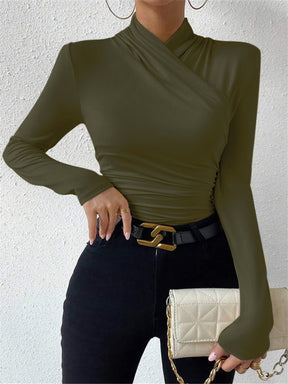 Blusa Plissada com Gola Cruzada