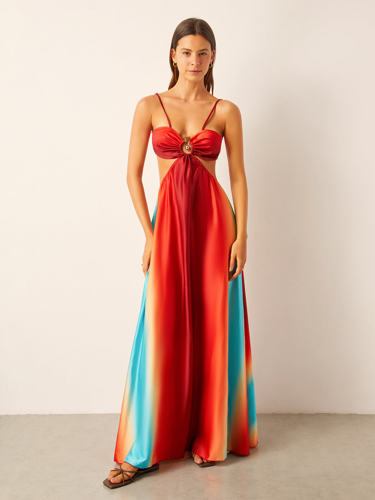 Vestido de Cetim com Recorte na Cintura e Degradê