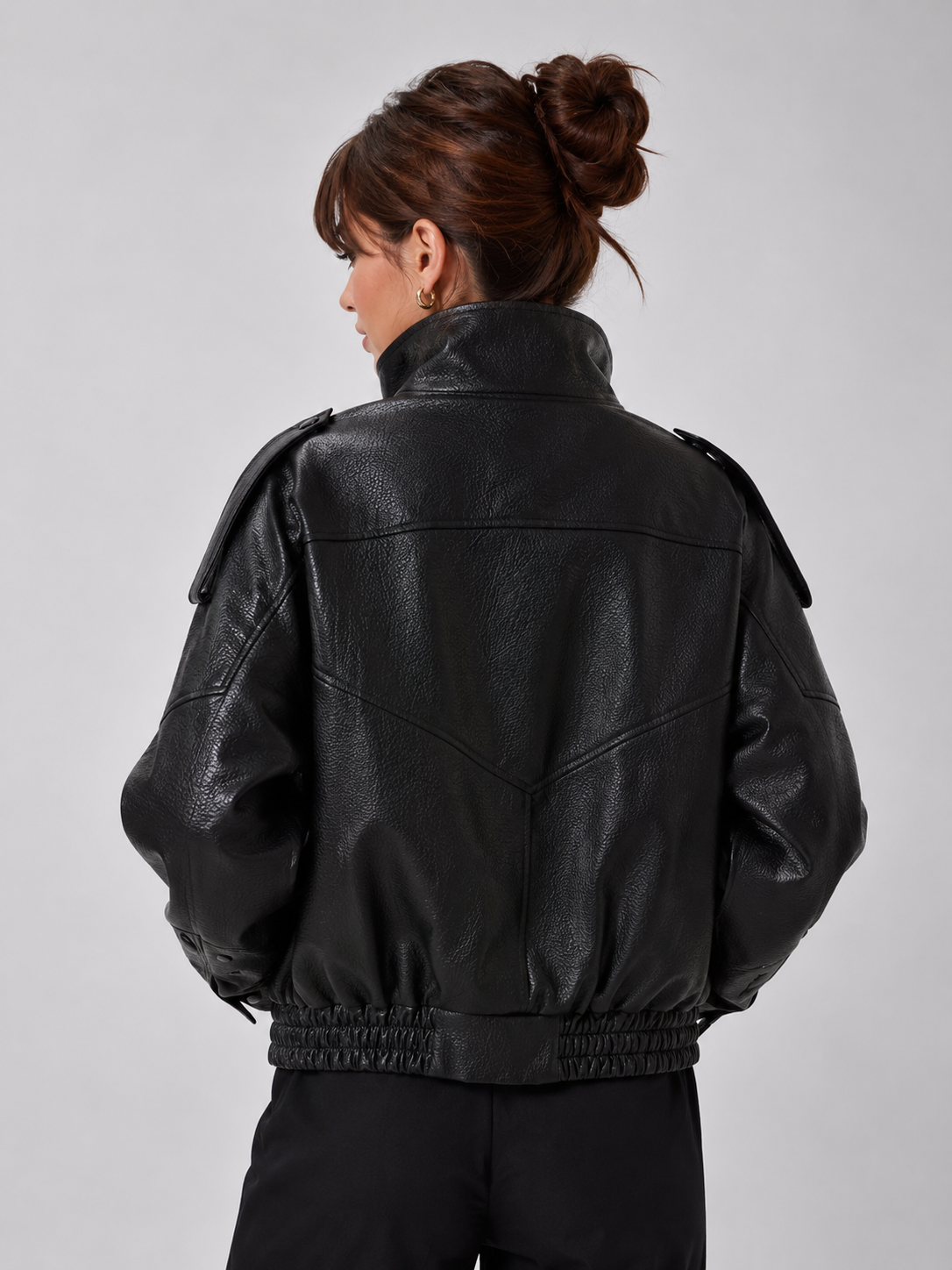 Jaqueta Feminina de Couro Legítimo Oversized Gola Alta – Bruges