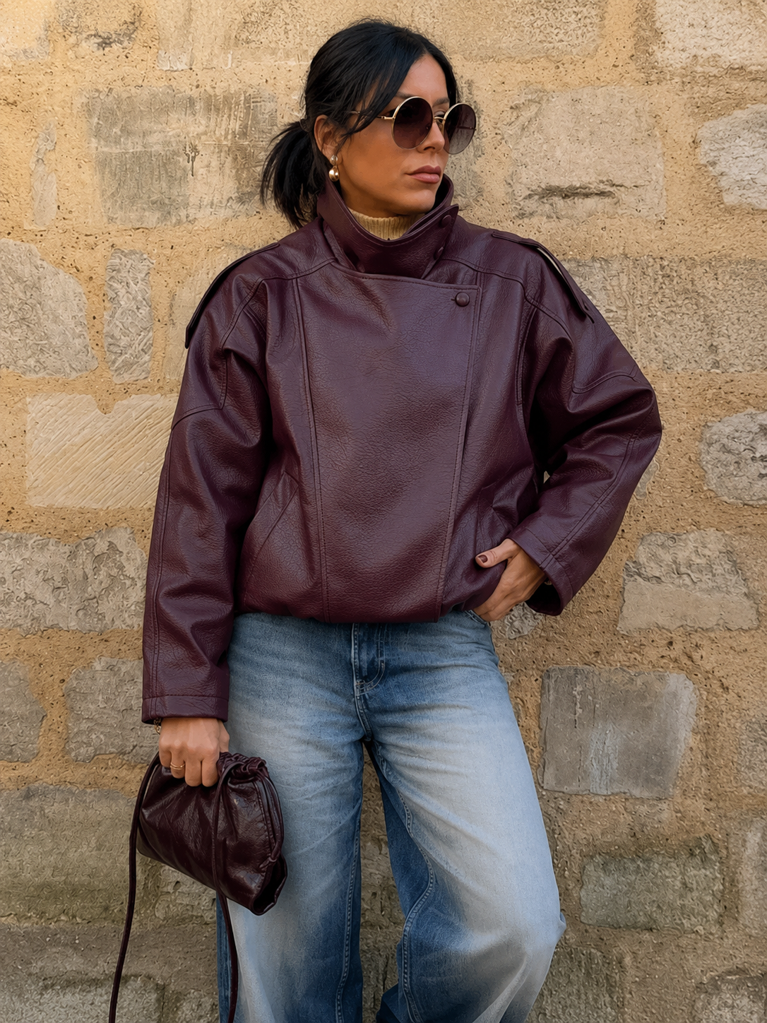 Jaqueta Feminina de Couro Legítimo Oversized Gola Alta – Bruges