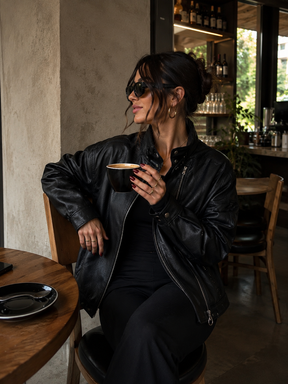 Jaqueta Feminina de Couro Legítimo Oversized Gola Alta – Bruges