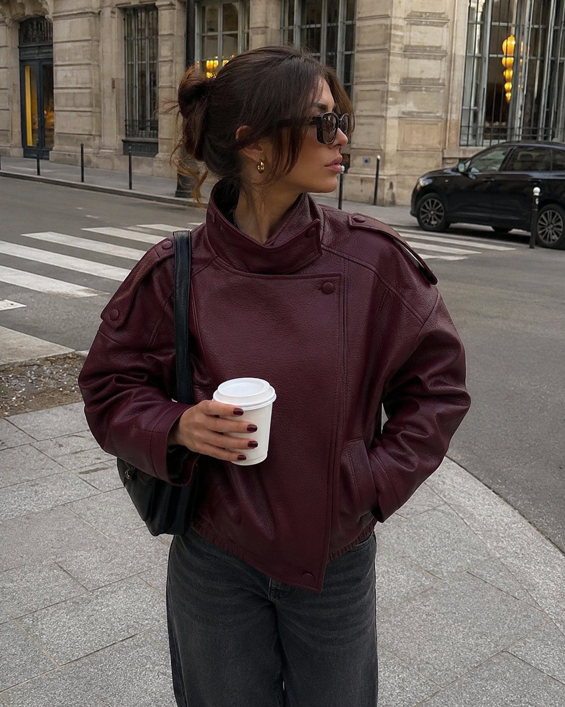 Jaqueta Feminina de Couro Legítimo Oversized Gola Alta – Bruges