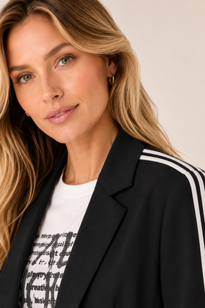 Conjunto Feminino Alfaiataria Esportivo com Blazer e Calça Pantalona – Berlim