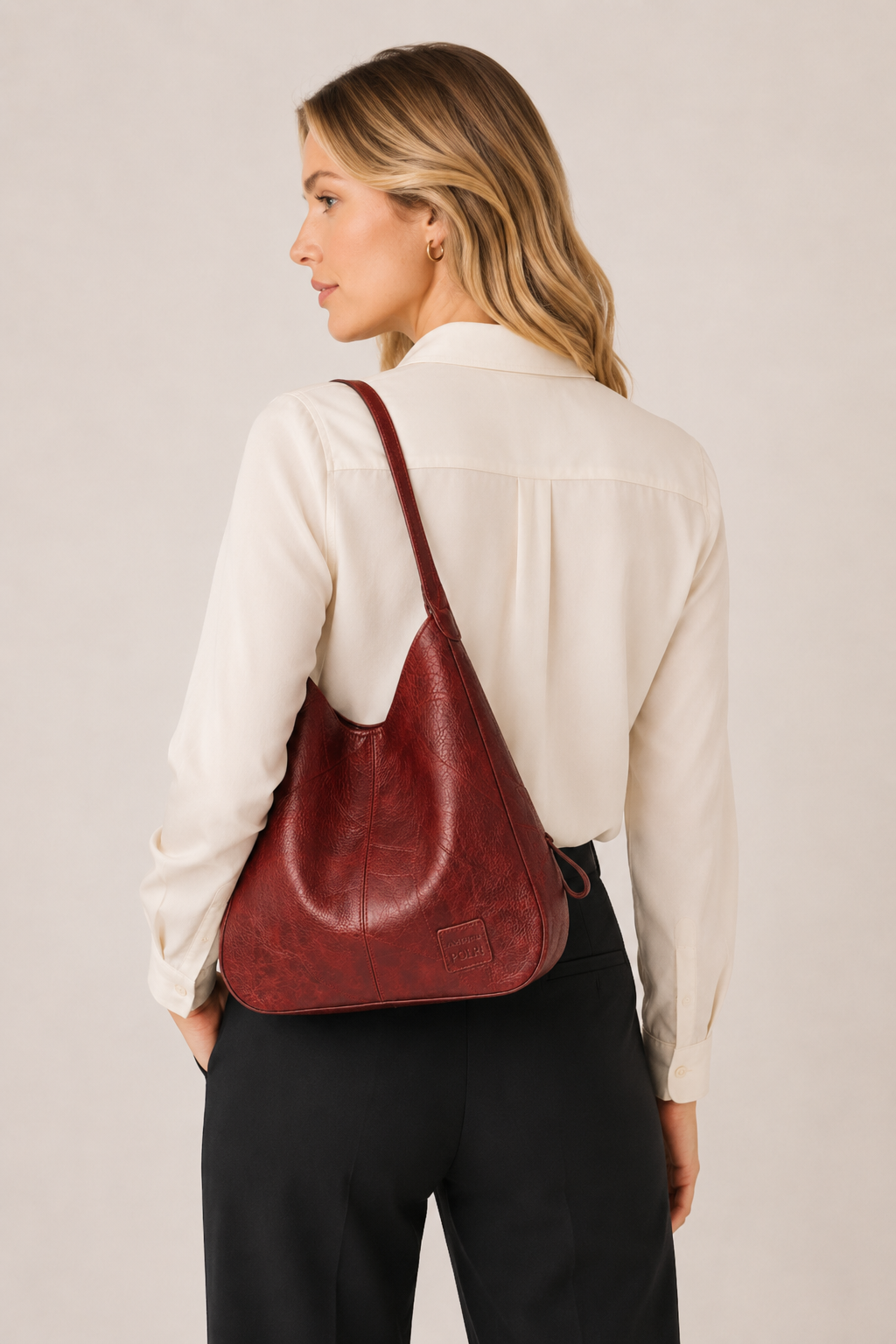 Bolsa Feminina de Couro Premium Hobo com Textura Patchwork – Bordeaux