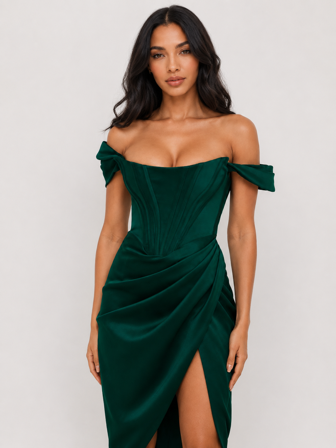 Vestido Feminino Midi de Cetim com Corset e Fenda Ombro a Ombro – Cannes