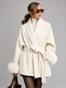 Casaco Feminino de Inverno com Pelúcia Removível e Cinto – Zurique