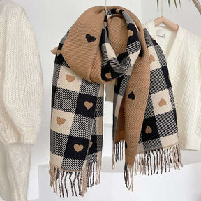Cachecol Cashmere Xadrez com Coração de Malha Premium