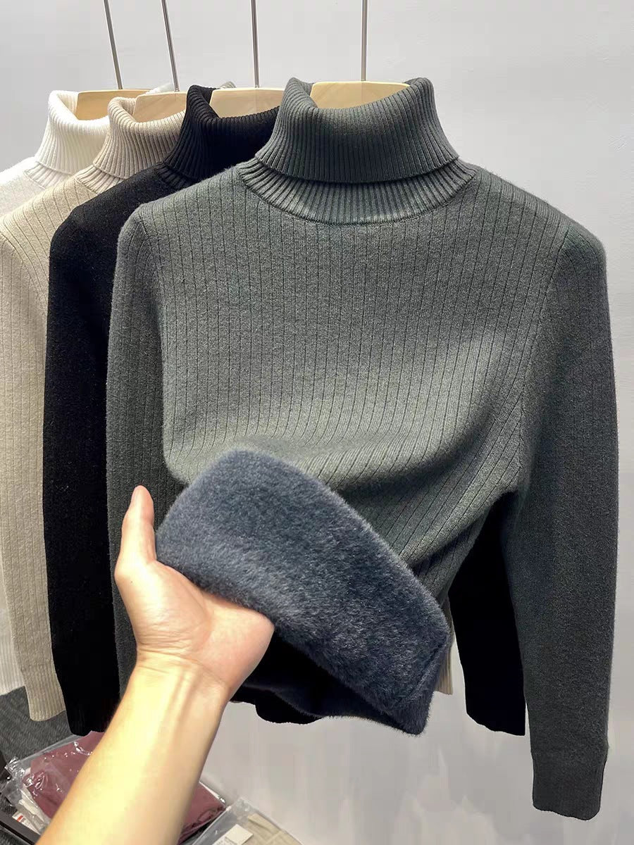 Suéter Peluciado Canelado em Gola Alta