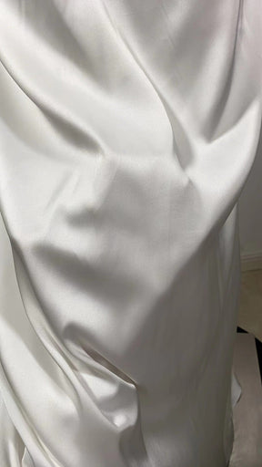 Vestido Longo Acetinado com Renda - Oasis
