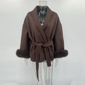 Casaco Feminino de Inverno com Pelúcia Removível e Cinto – Zurique