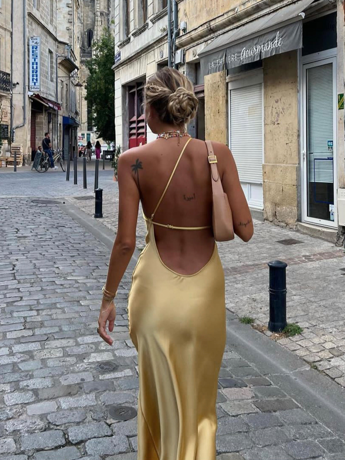 Vestido Longo de Cetim com Fenda nas Costas - Sunset