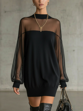 Vestido Feminino Curto de Tricô com Manga de Tule e Gola Alta – Praga