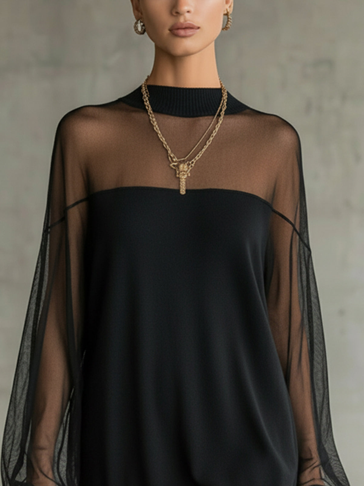 Vestido Feminino Curto de Tricô com Manga de Tule e Gola Alta – Praga